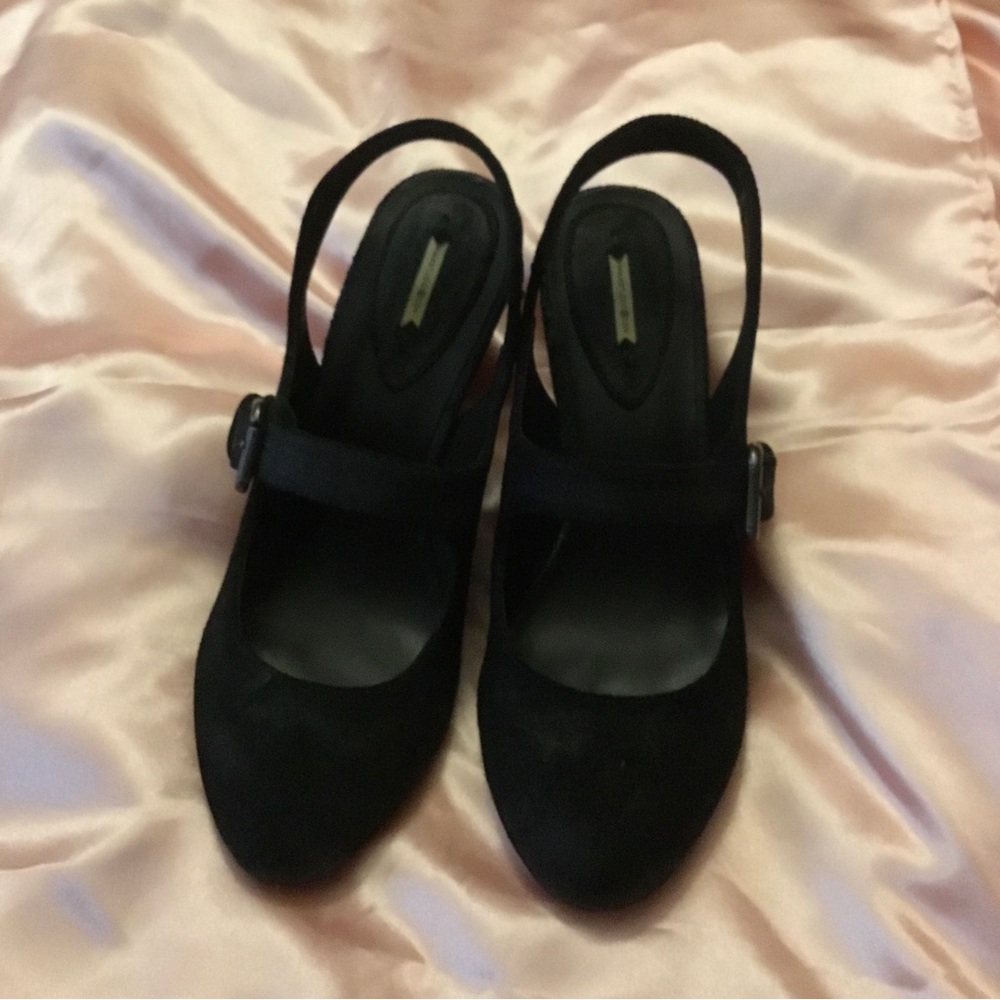 5/30% off - Black leather strap heels shoes cute beautiful